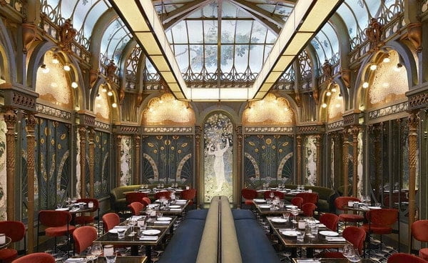 Best Interior Design Trends for Restaurants and Bar In 2020