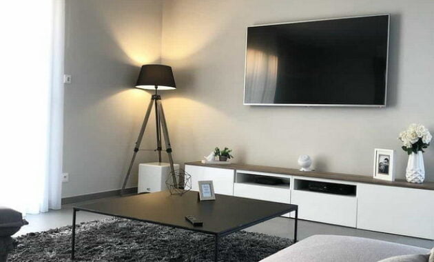 Living Room 2023