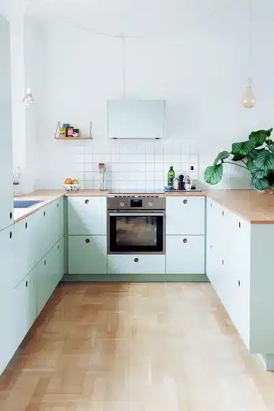 Kitchen Cabinet Colors 2024 1.2.webp